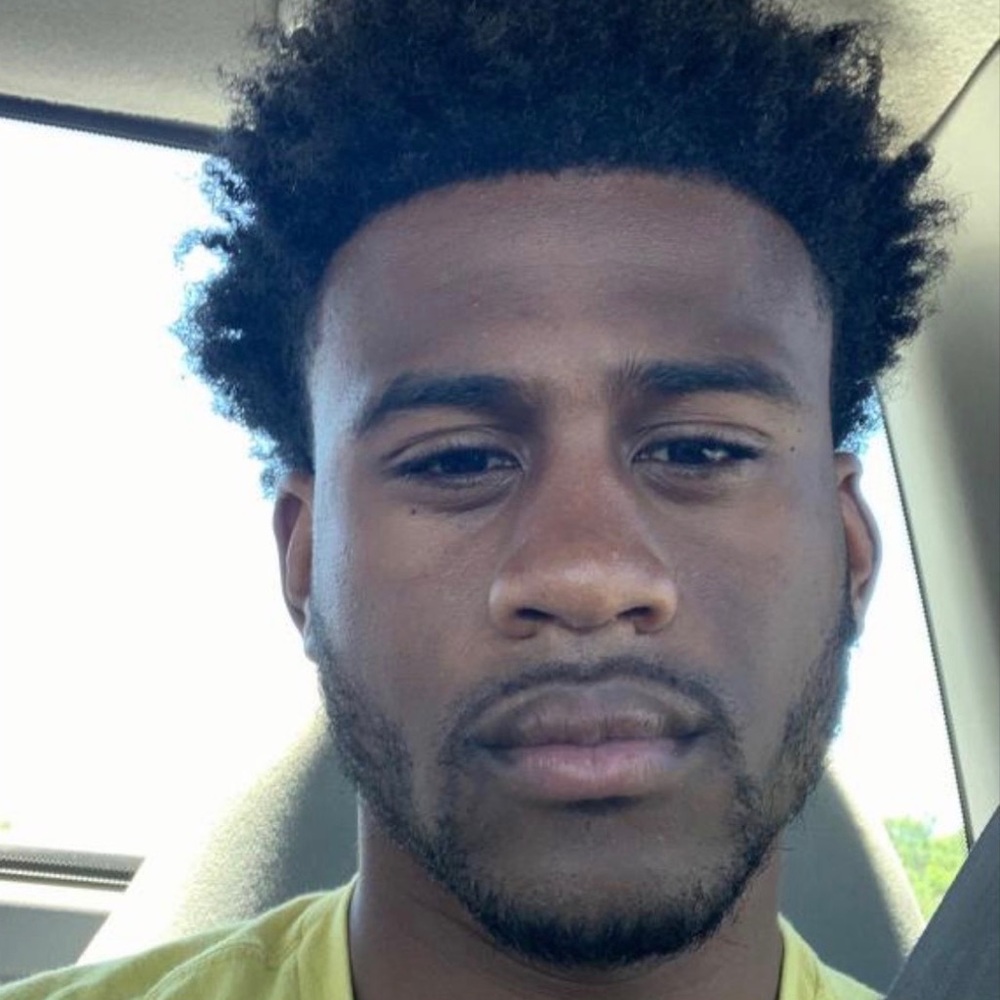 Meet your Posher, Dangelo